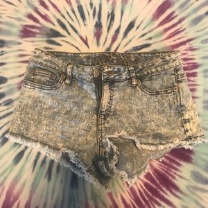 Lowrise Cutoff Shorts